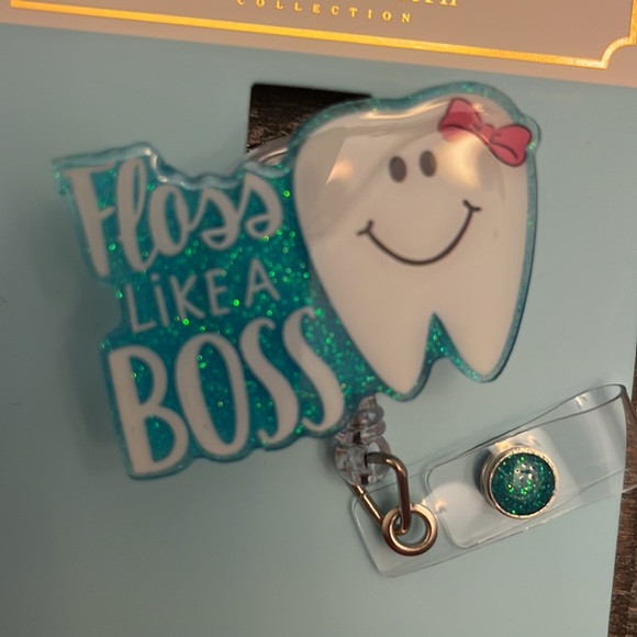 Simply Southern Floss Like A Boss Badge Reel New on Card - Picture 4 of 4
